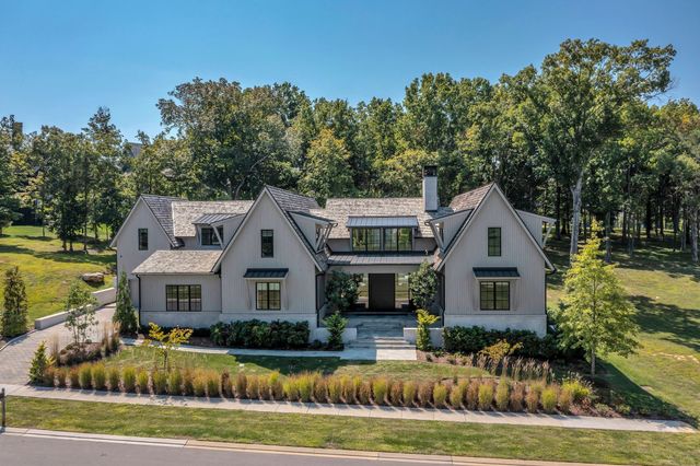 7116 Lanceleaf Dr, College Grove, TN 37046