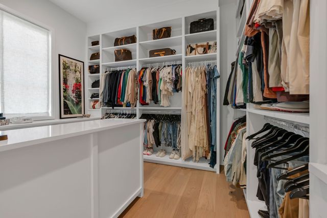 7116 Lanceleaf Dr, College Grove, TN 37046