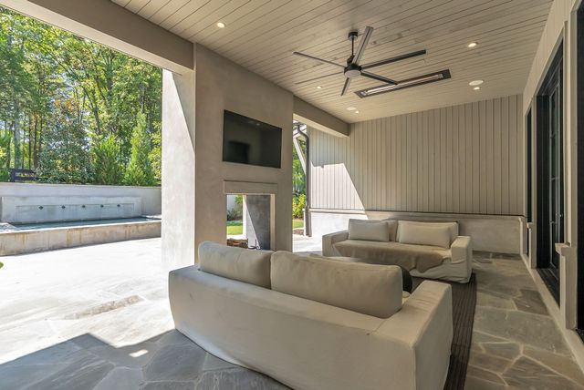 7116 Lanceleaf Dr, College Grove, TN 37046