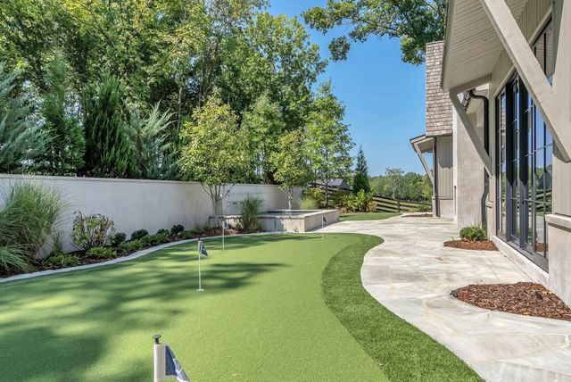 7116 Lanceleaf Dr, College Grove, TN 37046