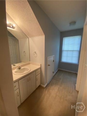 10 Crossing Drive, Richmond Hill, GA 31324