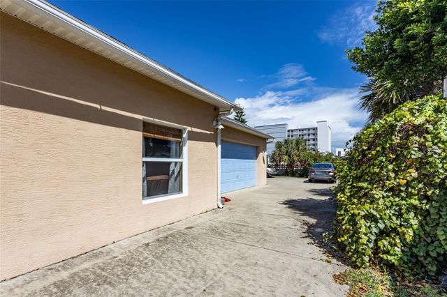 497 GRANDVIEW AVENUE, Ormond Beach, FL 32176