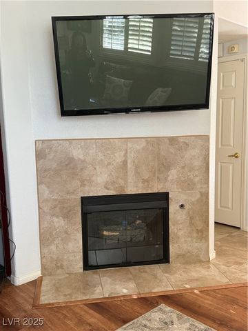 10221 Delray Beach Avenue 102, Las Vegas, NV 89129