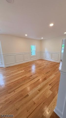502 W Broad St, Westfield Town, NJ 07090