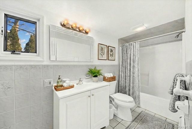 3843 Perry Street, Jefferson Valley, NY 10535