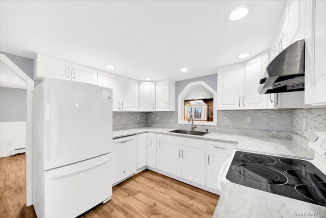 3843 Perry Street, Jefferson Valley, NY 10535