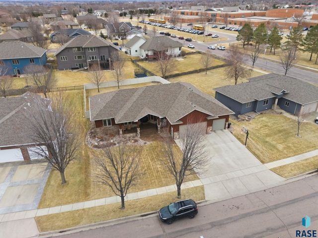 1400 S Hyde Park Ave Avenue, Sioux Falls, SD 57106