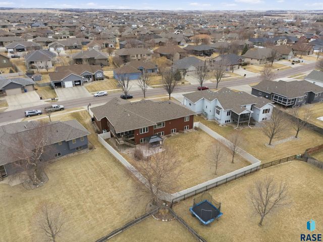 1400 S Hyde Park Ave Avenue, Sioux Falls, SD 57106