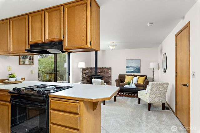 3910 Maple Road, Lynnwood, WA 98037
