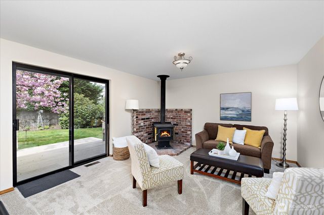 3910 Maple Road, Lynnwood, WA 98037