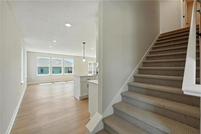 1321 S 4th Street E, Louisburg, KS 66053