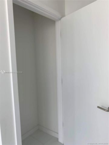 851 NE 1st Ave 2700, Miami, FL 33132