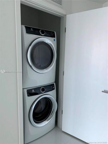 851 NE 1st Ave 2700, Miami, FL 33132