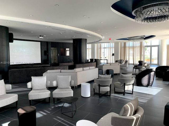 851 NE 1st Ave 2700, Miami, FL 33132