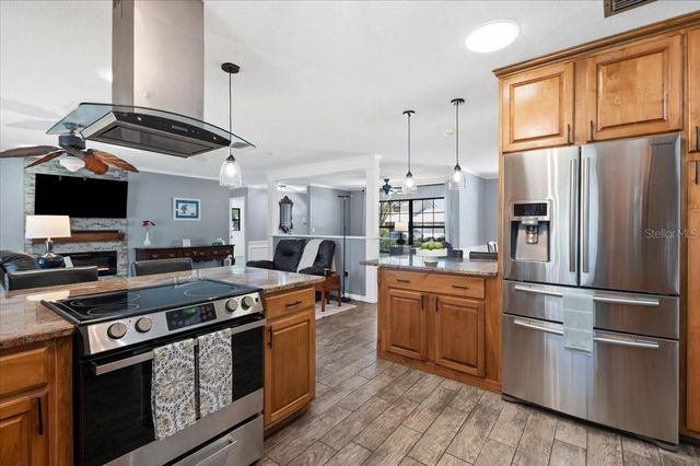 3911 24TH AVENUE W, Bradenton, FL 34205