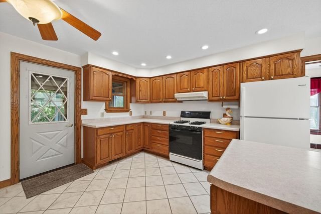 1009 3rd Street S, Stillwater, MN 55082