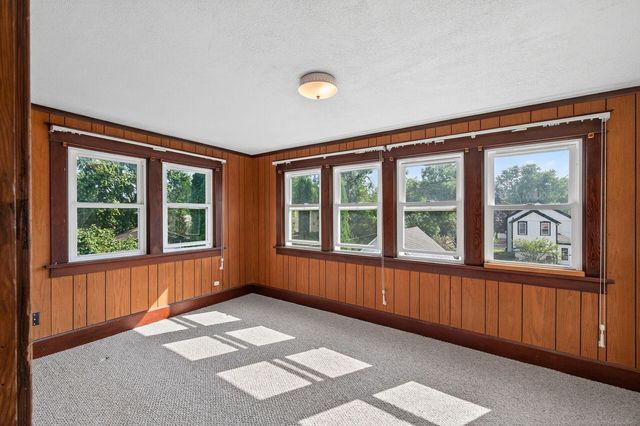 1009 3rd Street S, Stillwater, MN 55082