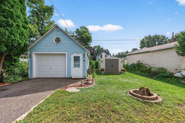 1009 3rd Street S, Stillwater, MN 55082