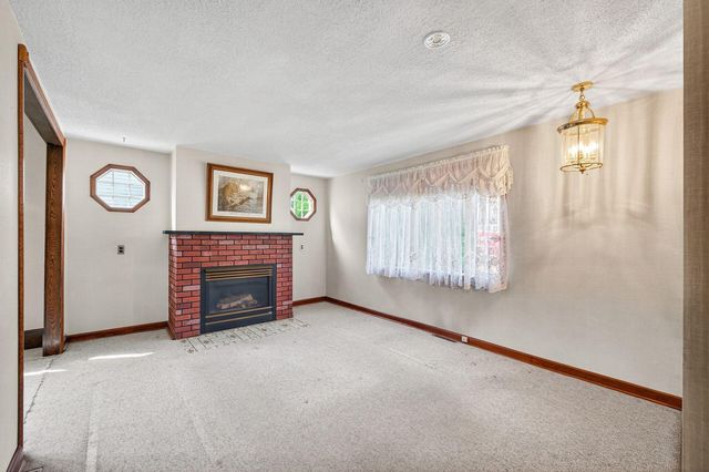 1009 3rd Street S, Stillwater, MN 55082