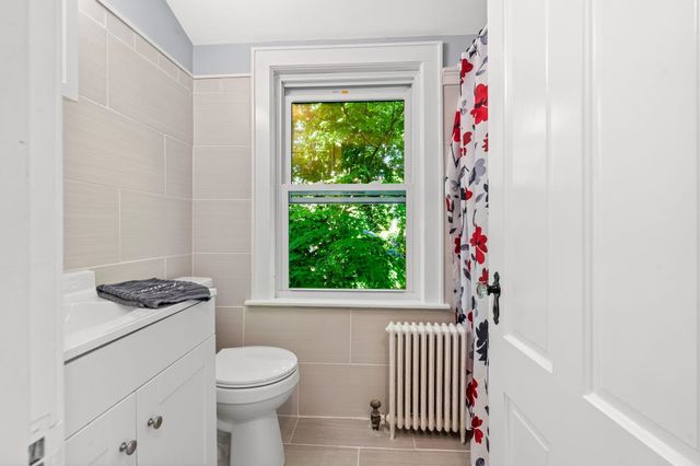 857 Union Street, Manchester, NH 03104