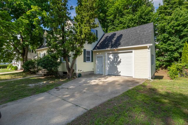 857 Union Street, Manchester, NH 03104