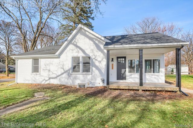 1684 Liberty Street, Lapeer, MI 48446