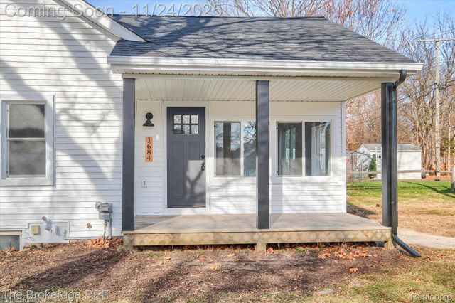 1684 Liberty Street, Lapeer, MI 48446