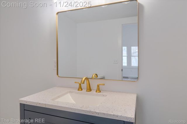 1684 Liberty Street, Lapeer, MI 48446