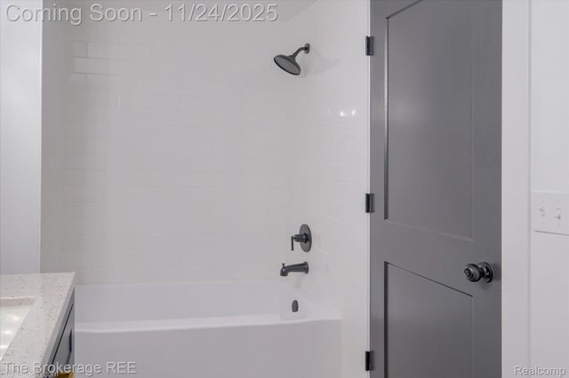 1684 Liberty Street, Lapeer, MI 48446