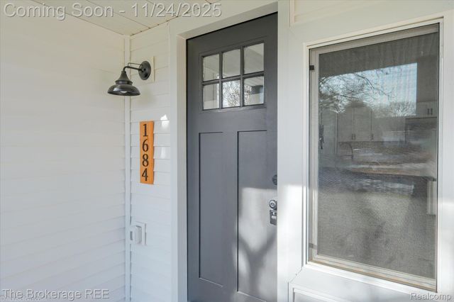 1684 Liberty Street, Lapeer, MI 48446