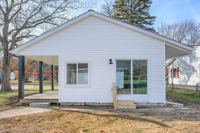 1684 Liberty Street, Lapeer, MI 48446