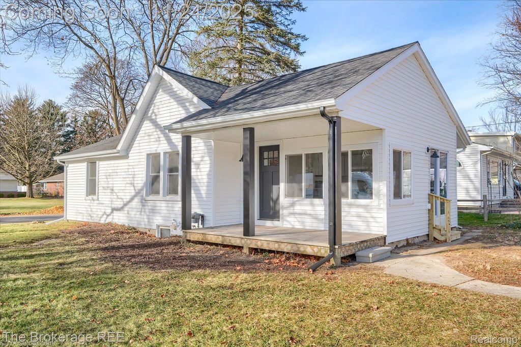 1684 Liberty Street, Lapeer, MI 48446