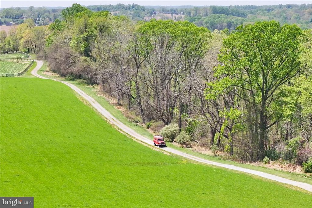 Image 13 of property listing at 1089 NESBITT RD, Colora, MD 21917