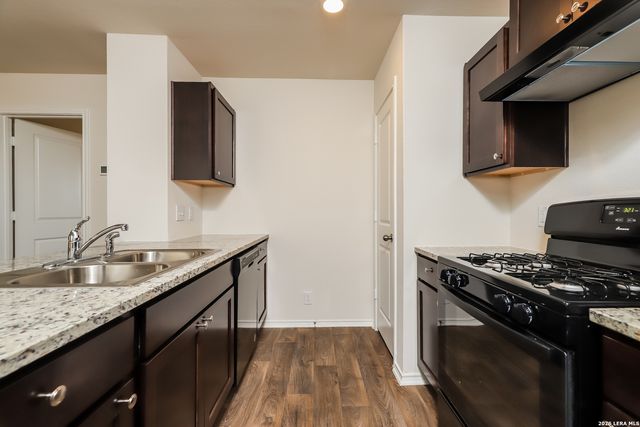 6614 Legato Curve, San Antonio, TX 78252