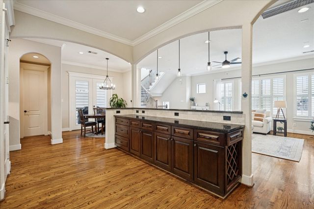 934 W 22nd Street B, Houston, TX 77008