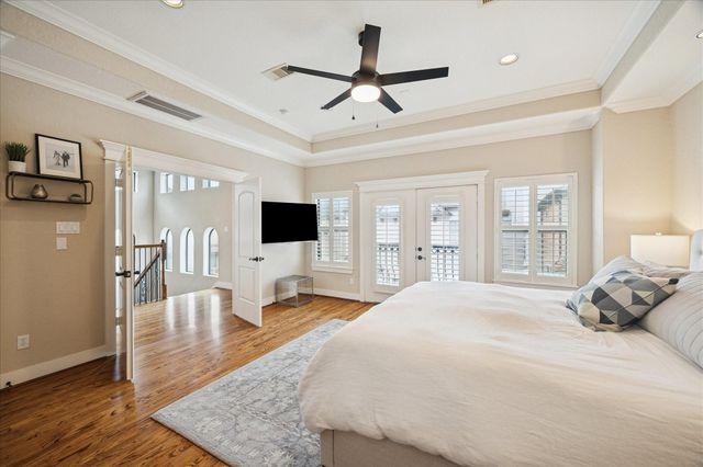 934 W 22nd Street B, Houston, TX 77008