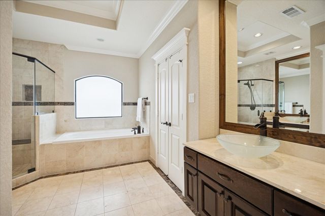 934 W 22nd Street B, Houston, TX 77008