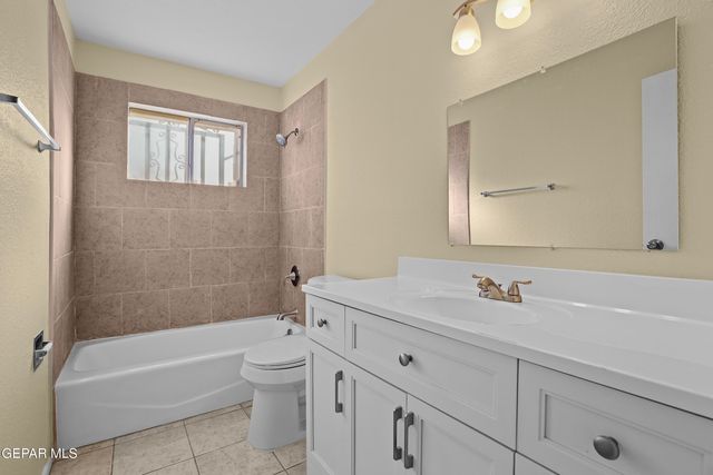 4968 GRAPELAND Drive, El Paso, TX 79924