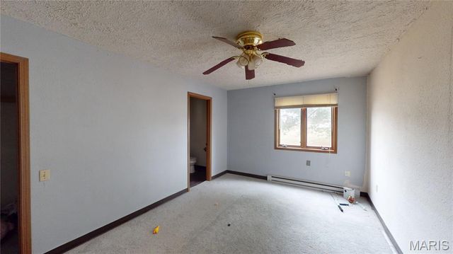 518 W Harris Avenue, Greenville, IL 62246