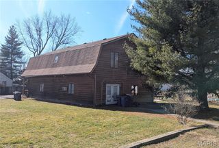 518 W Harris Avenue, Greenville, IL 62246