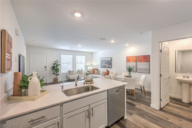 969 Appian Way, Las Vegas, NV 89107