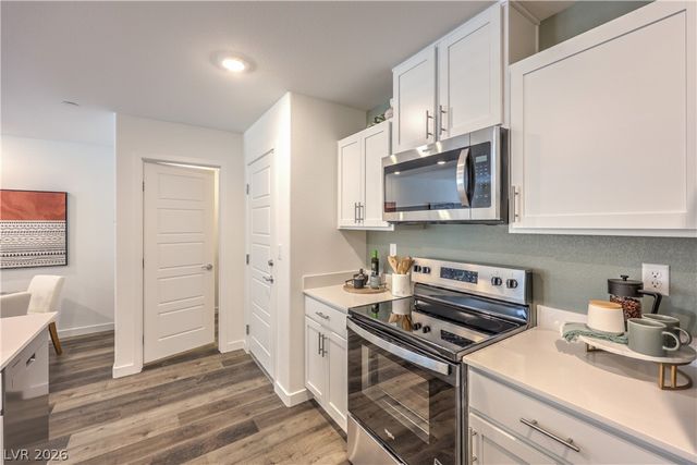 969 Appian Way, Las Vegas, NV 89107