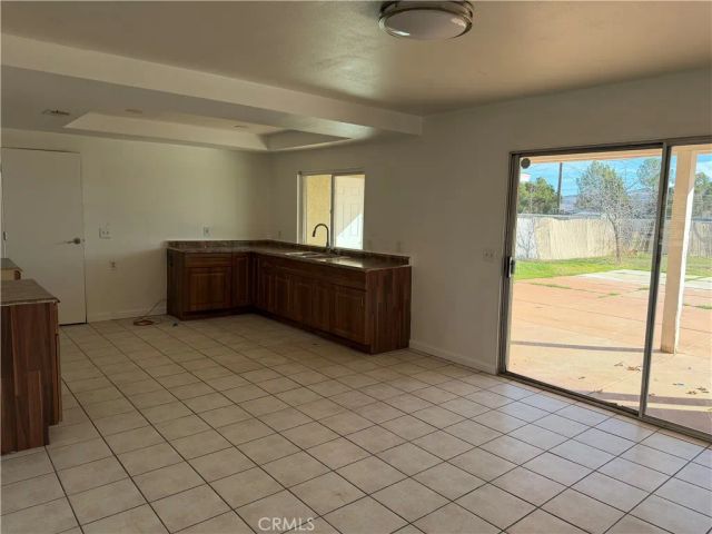 15225 Ramona, Apple Valley, CA 92307