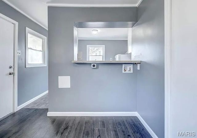 9618 De Porres Lane, St Louis, MO 63114