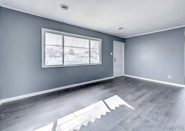 9618 De Porres Lane, St Louis, MO 63114