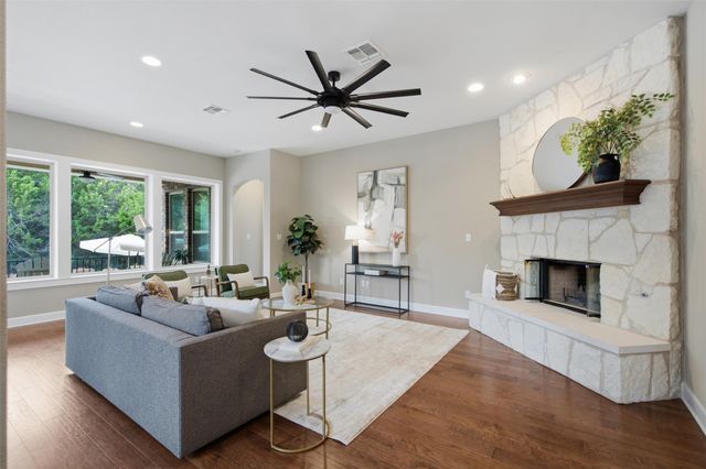 364 Sand Hills LN, Austin, TX 78737
