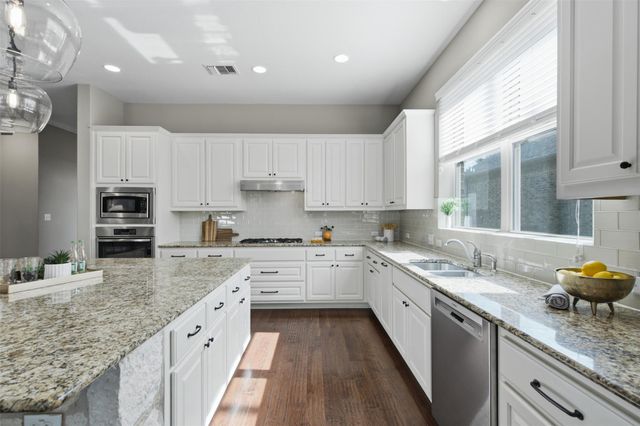 364 Sand Hills LN, Austin, TX 78737