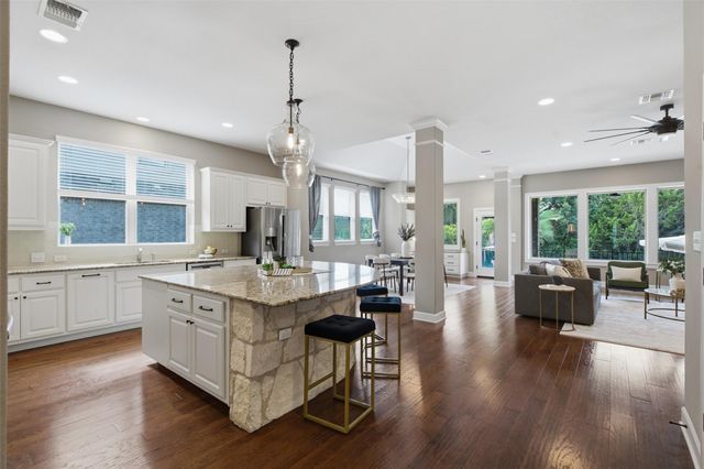 364 Sand Hills LN, Austin, TX 78737