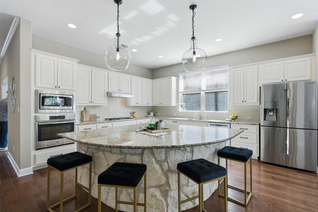 364 Sand Hills LN, Austin, TX 78737