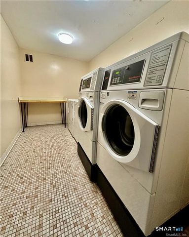 155 Bull Hill Lane APT 201, West Haven, CT 06516